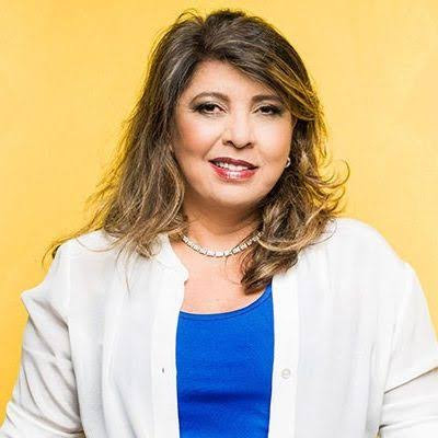 Roberta Miranda revela que era paga em Angola com pedras de diamantes