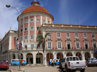 Oxford Economics prevê produção de petróleo em Angola a chegar aos 1,187 milhões de barris/dia
