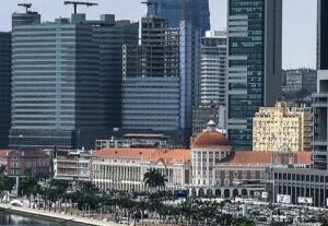 UE junta Angola e outros nove países à lista de alto risco contra a criminalidade financeira