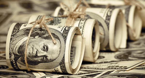 Divisas vendidas pelo Tesouro à banca afundam 52% para 469,2 milhões USD