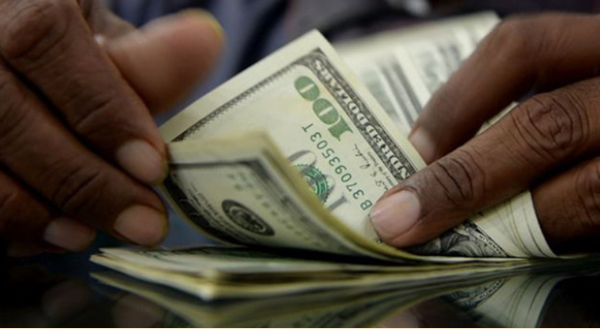Venda de moeda estrangeira afunda 92% desde 2019