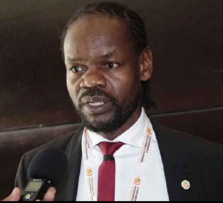 AKWA REVOLTA-SE: LAMENTA FALTA DE APOIO E ABANDONO DAS ANTIGAS ESTRELAS DA SELEÇÃO PELO ESTADO ANGOLANO