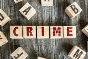 Luanda: Apreendidos mais de 1.800 bidões selados de água para radiador, destilada e embalada num quintal na zona do Golf 2