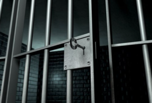 Uíge: Tribunal Militar condena a 12 meses de prisão efectiva oficial superior do SIC por libertar das celas dois detidos sem cumprir formalismos legais