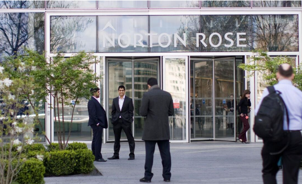Assistência jurídica de um dos maiores escritórios de advogados do mundo passa a custar quase 5 milhões USD