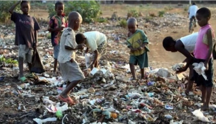 A POBREZA É CONSEQUÊN-CIA DE MÁ GOVERNAÇÃO