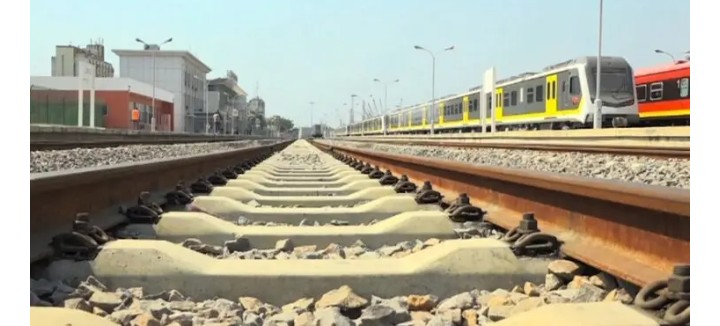 Transportes vai gastar mais de 4 milhões de dólares em consultoria para Metro de Superfície de Luanda