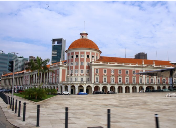 BNA: Endividamento do sector público não financeiro somou 1,4 biliões kz, com a administração pública a consumir 67,5% e as empresas públicas 32,5%