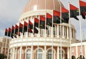 Parlamento angolano em tumulto: deputado do MPLA evoca capacidade de exterminar a oposição
