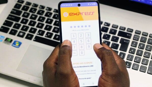 Angolanos realizam 3,6 milhões de consultas de saldo por dia