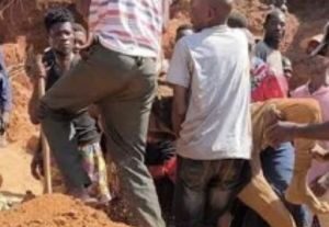 Vinte e oito vítimas mortais do desabamento da mina ilegal de ouro no Bengo serão sepultadas amanhã