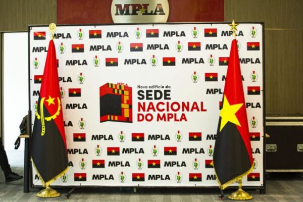 MPLA confirma recepção de candidatura única de João Lourenço à ...