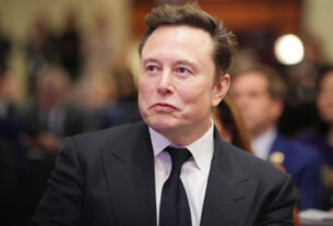 PRIMEIRO TRILIONÁRIO DA HISTÓRIA: ELON MUSK ATINGE MARCO SEM PRECEDENTES