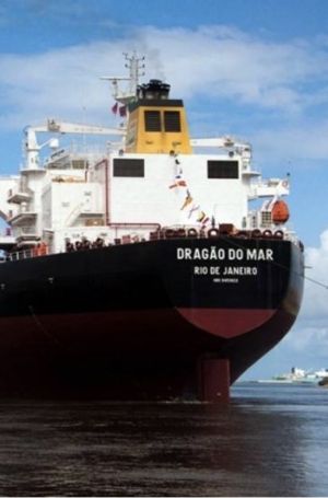 Burocracias na Sonangol atrasam descarga de petroleiros e causam escassez de combustível