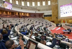 REFORMA FISCAL: Contribuintes passam a declarar num único regime: salários, rendas e ganhos patrimoniais