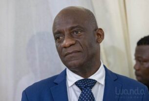 CIDADÃO DENUNCIA ADMINISTRADOR MUNICIPAL DO HOJI-YA-HENDA DE AMEAÇÁ-LO COM AR-*MA DE FOGO E QUESTIONA DEMORA NA TRAMITAÇÃO DO PROCESSO NO SIC