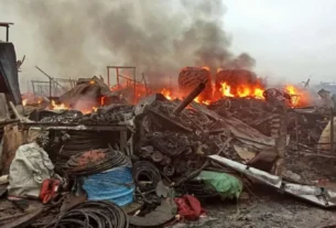 Fogo posto apontado como possível causa do incêndio que devastou mais de 700 bancadas no Mercado do Kikolo